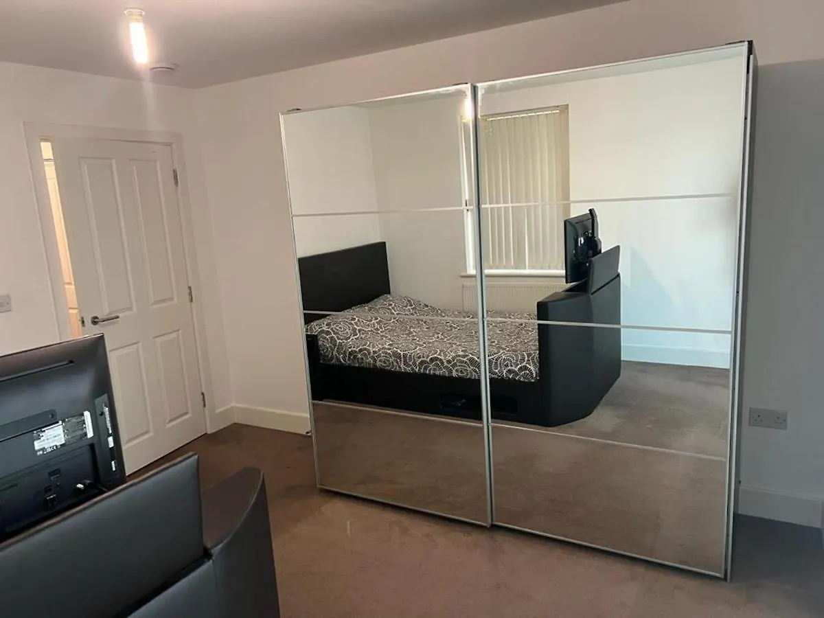 Immaculate 1-Bed Apartment In East London United Kingdom